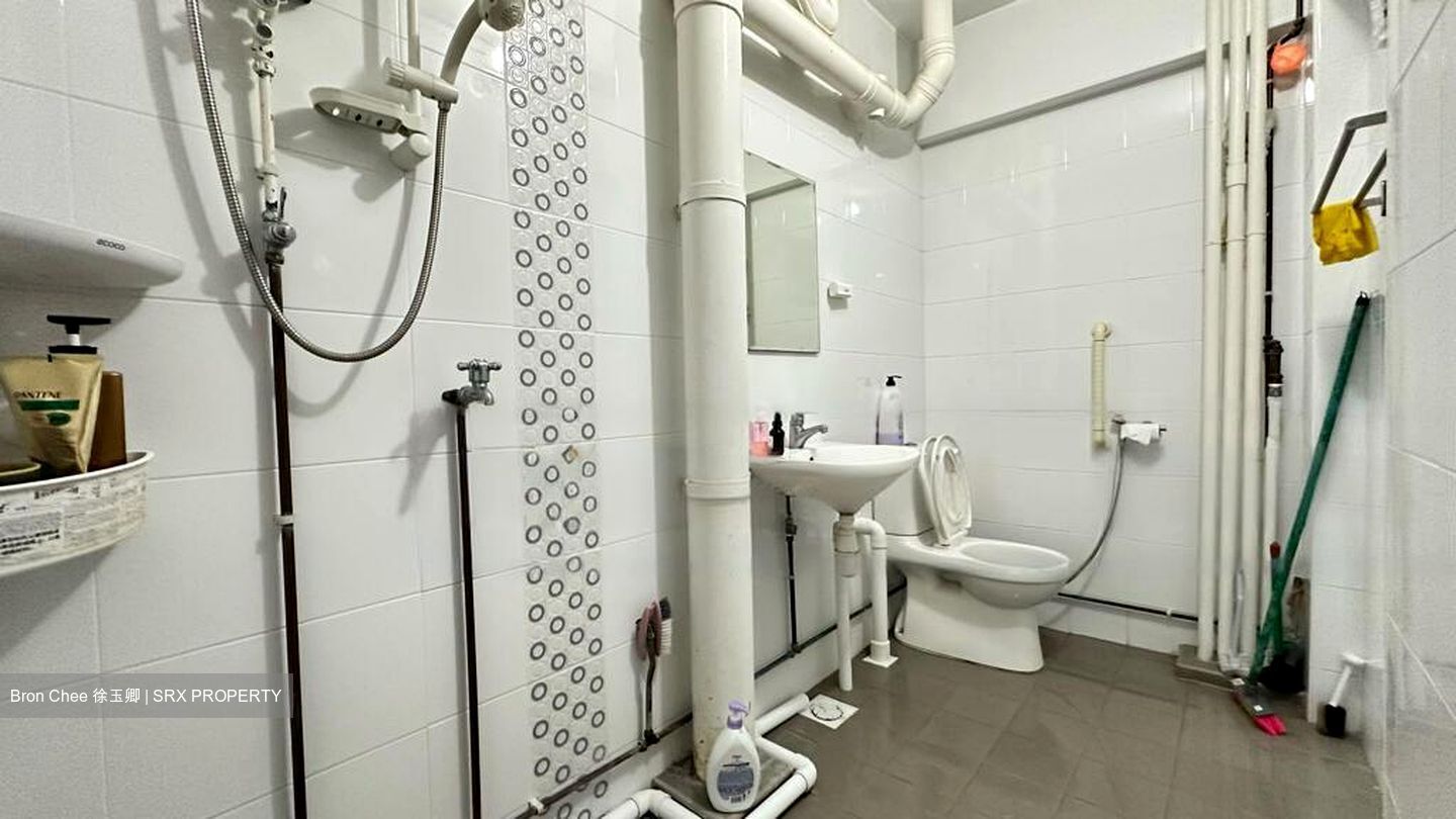 Blk 452 Jurong West Street 42 (Jurong West), HDB 5 Rooms #578620821